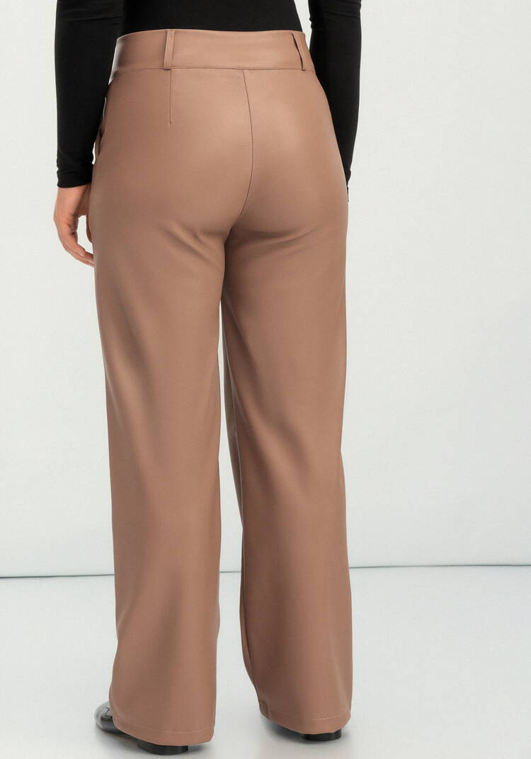 Брюки прямого кроя из экокожи шир.  750, рис. 17