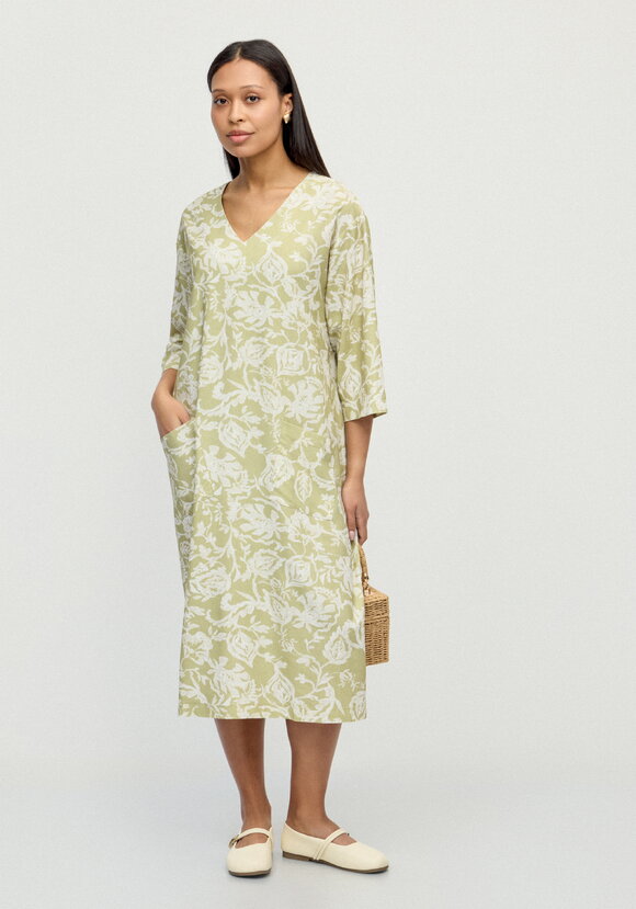 Платье изо льна Танцующая на ветру шир.  580, рис. 14