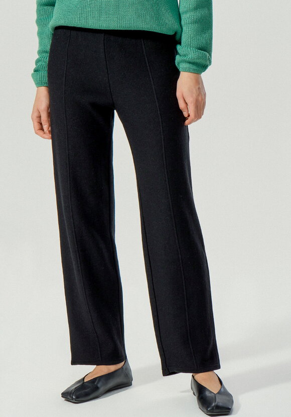 Брюки свободного кроя со стрелками шир.  580, рис. 14