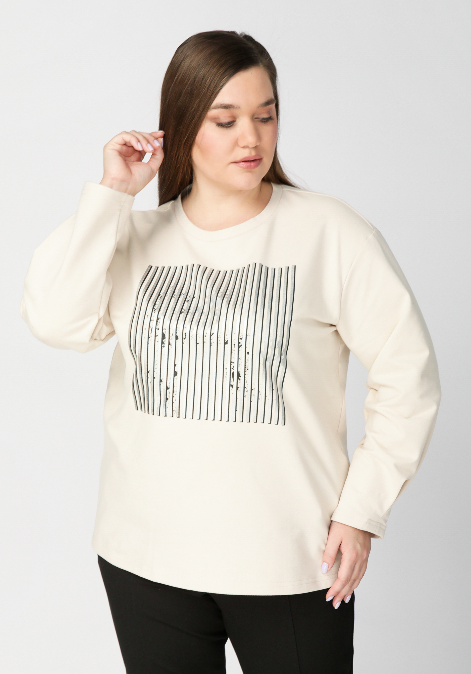 Лонгслив с абстракцией