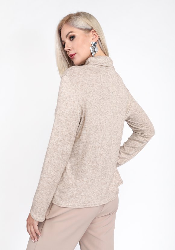 Водолазка полуприталенного силуэта шир.  580, рис. 7