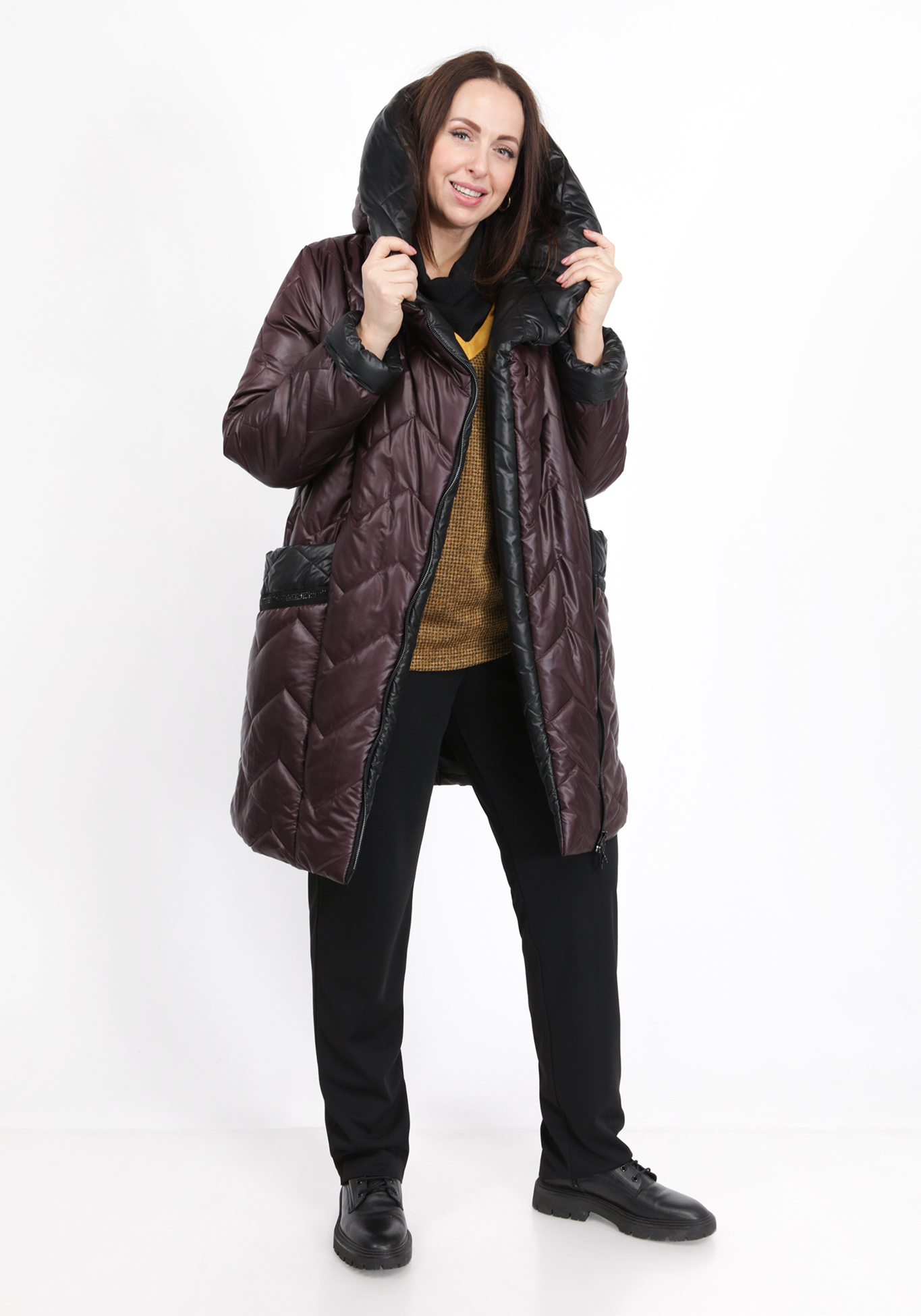 Куртка с тесьмой из страз на карманах Julia Weber, размер 50, цвет черный - фото 7