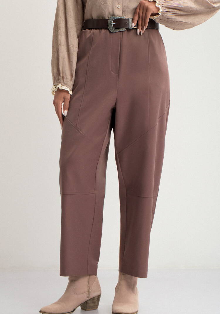 Брюки бананы с конструктивными линиями шир.  750, рис. 9