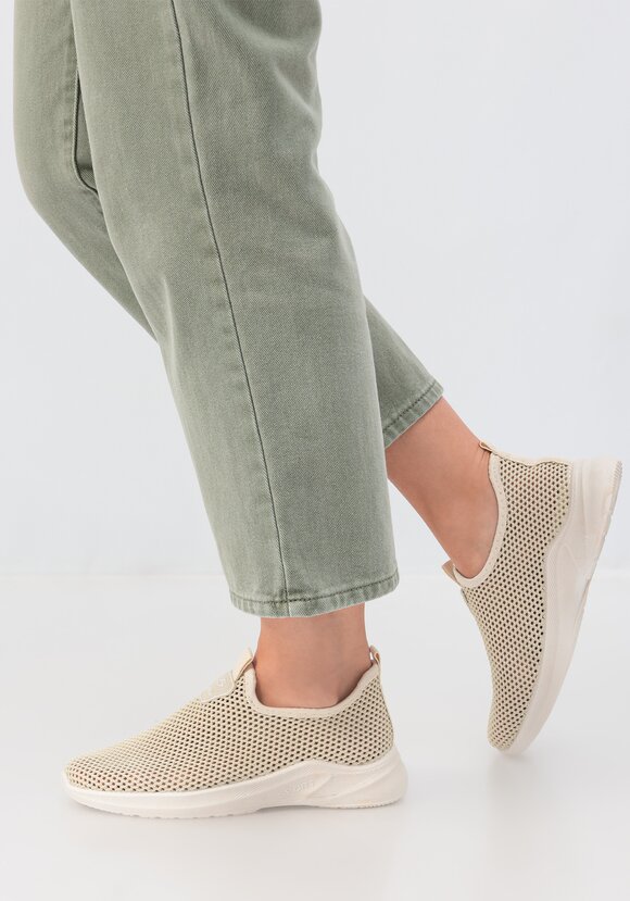 Кроссовки женские Находка шир.  580, рис. 38