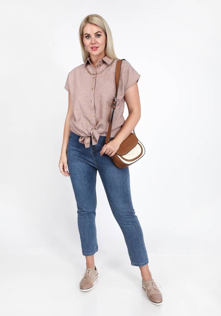 Блуза однотонная на пуговицах А-силуэта шир.  750, рис. 10