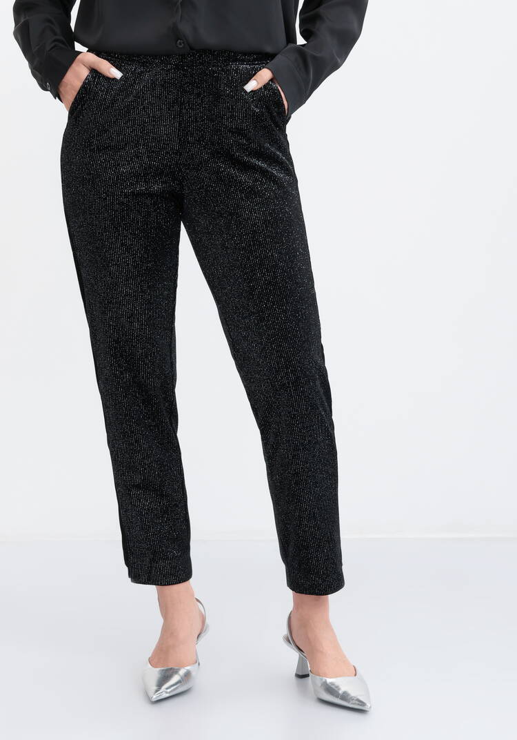 Брюки свободного кроя с защипами шир.  750, рис. 13