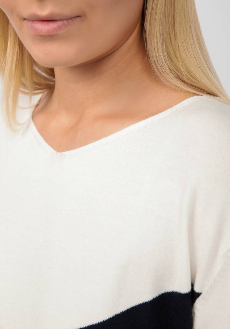 Джемпер вязаный с геометричным рисунком шир.  750, рис. 7