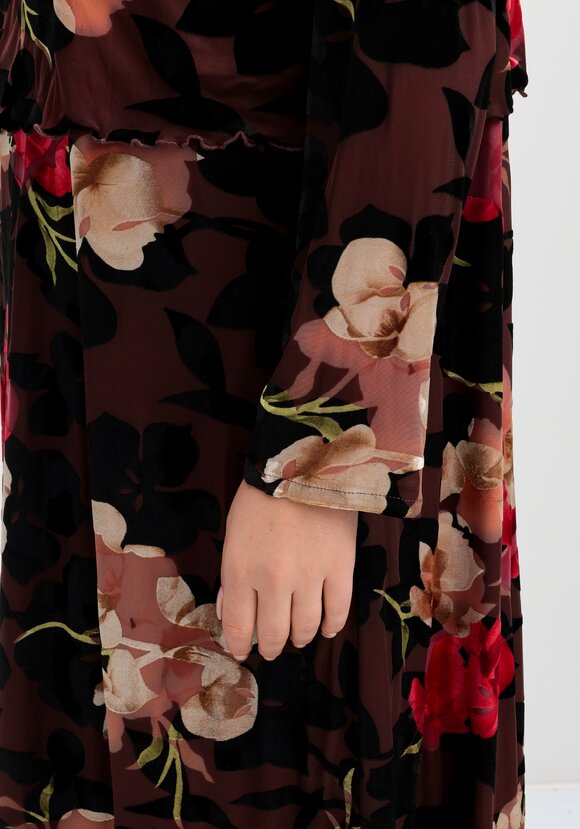 Платье А-силуэта с ярусами на подкладе шир.  580, рис. 6