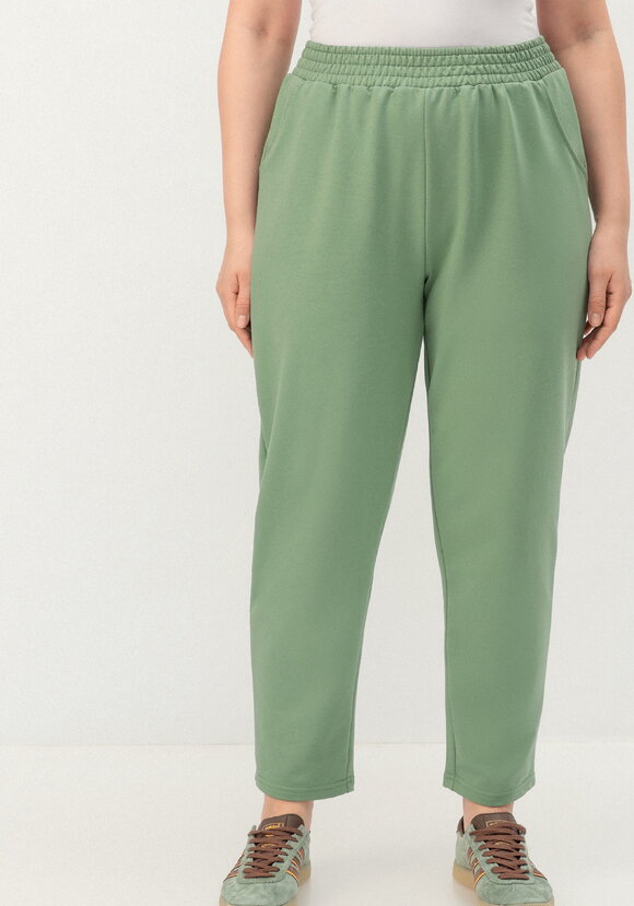 Комплект брючный с принтом на футболке шир.  580, рис. 37