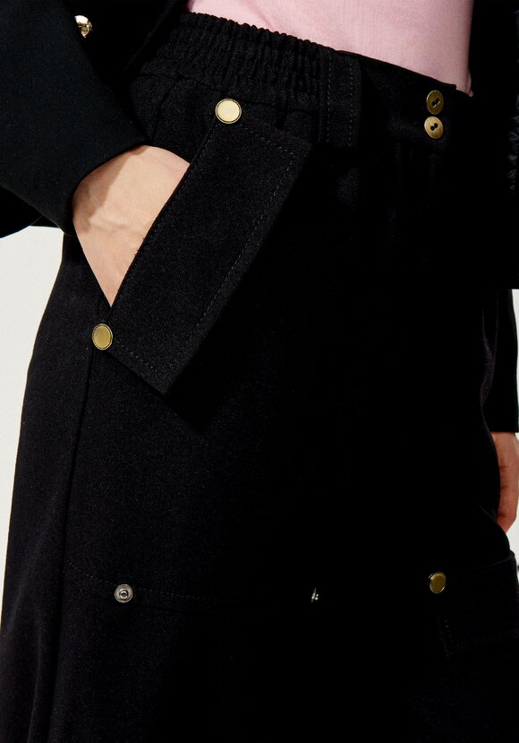 Брюки джоггеры с съемным клапаном шир.  580, рис. 5