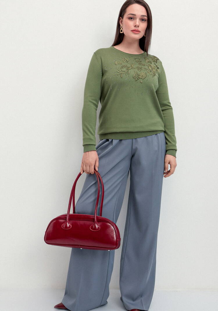 Джемпер с цветочной вышивкой и стразами шир.  750, рис. 10