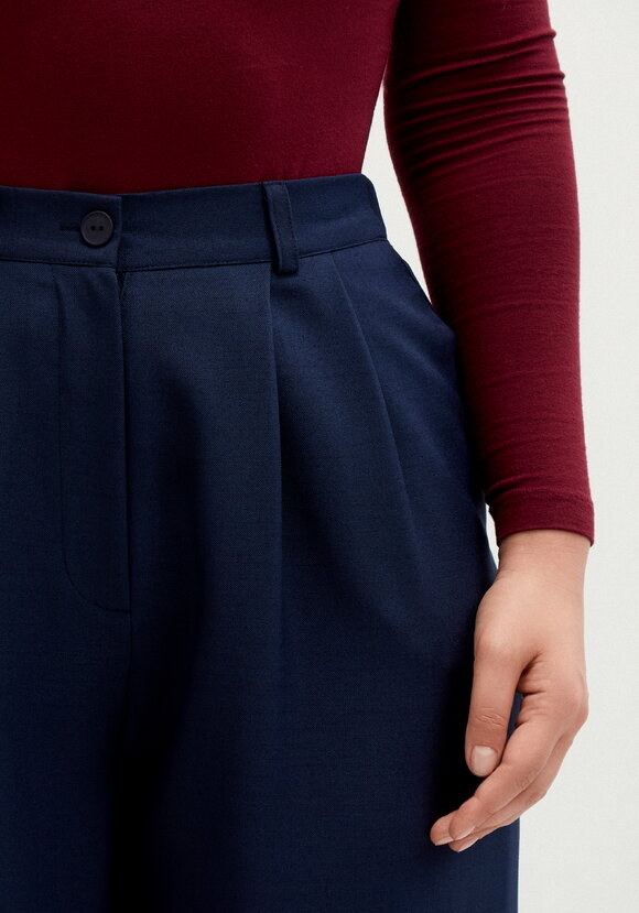 Брюки-палаццо со складками на талии шир.  580, рис. 12