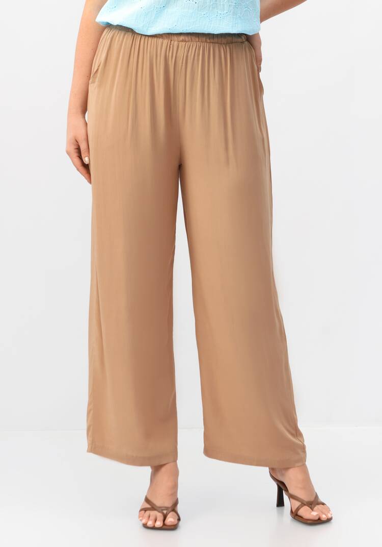 Брюки свободные на резинке по талии шир.  750, рис. 17