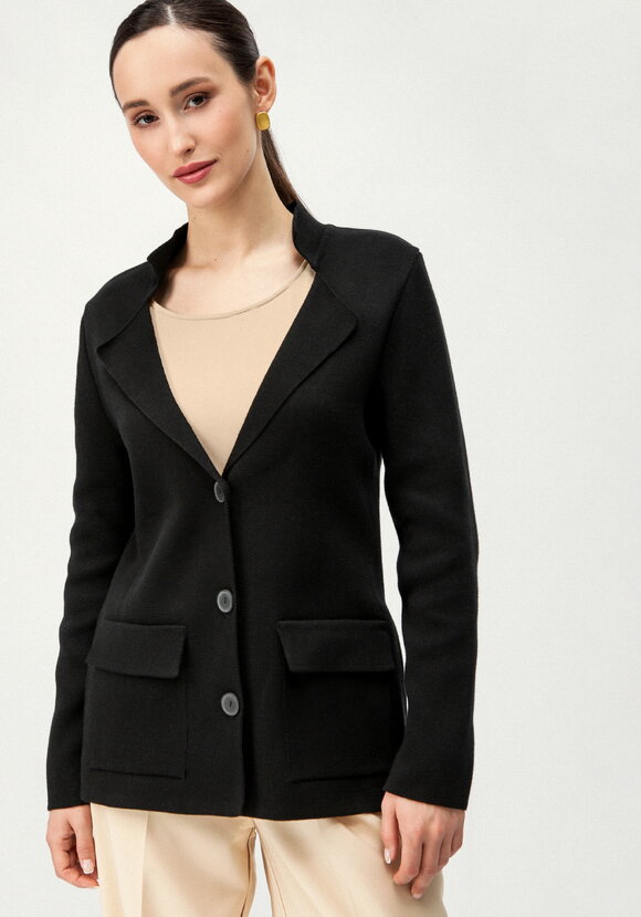 Жакет женский на пуговицах с карманами шир.  580, рис. 10