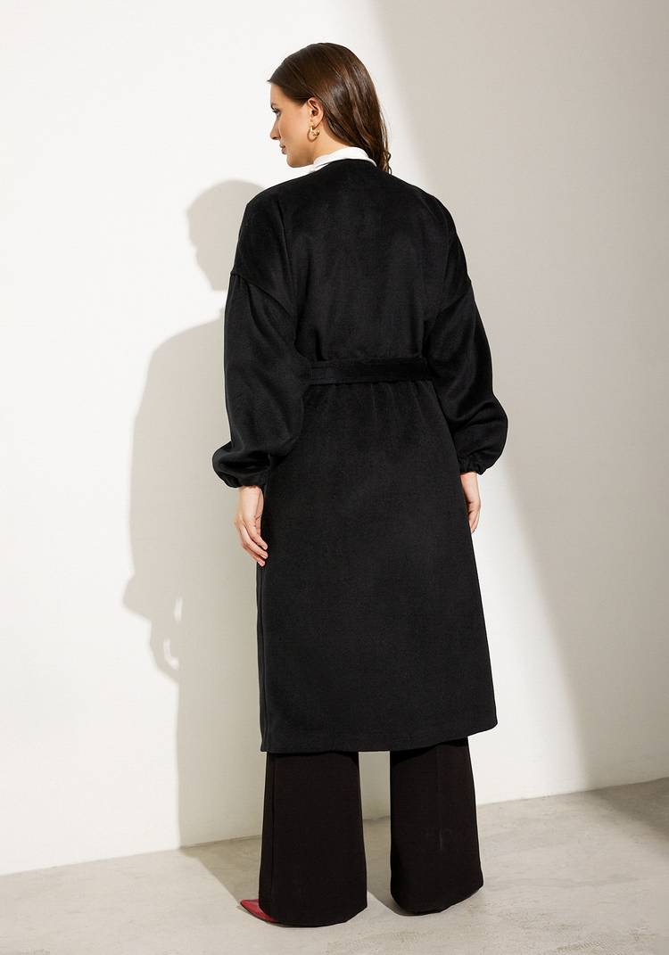 Пальто с V-образным вырезом шир.  750, рис. 11