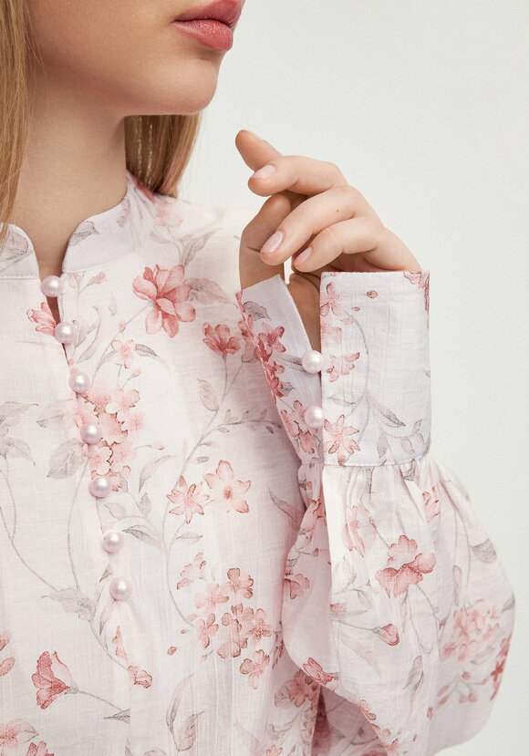 Блуза с жемчужными пуговицами Грейс шир.  580, рис. 13