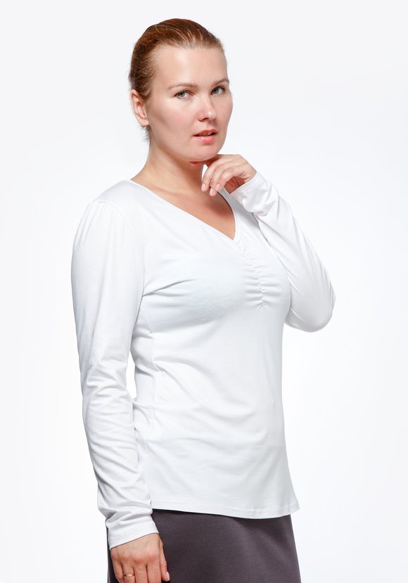 Лонгслив с V-образным вырезом шир.  580, рис. 6