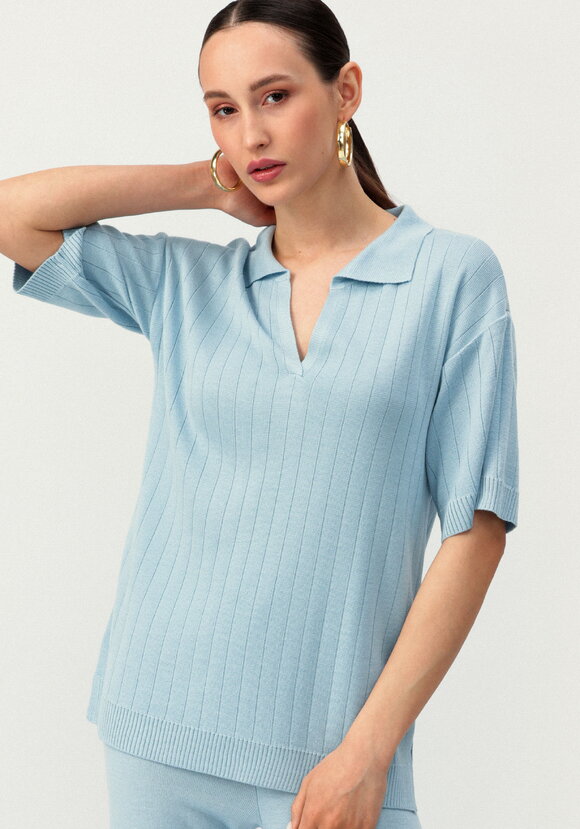 Костюм поло и брюки прямого кроя шир.  580, рис. 22