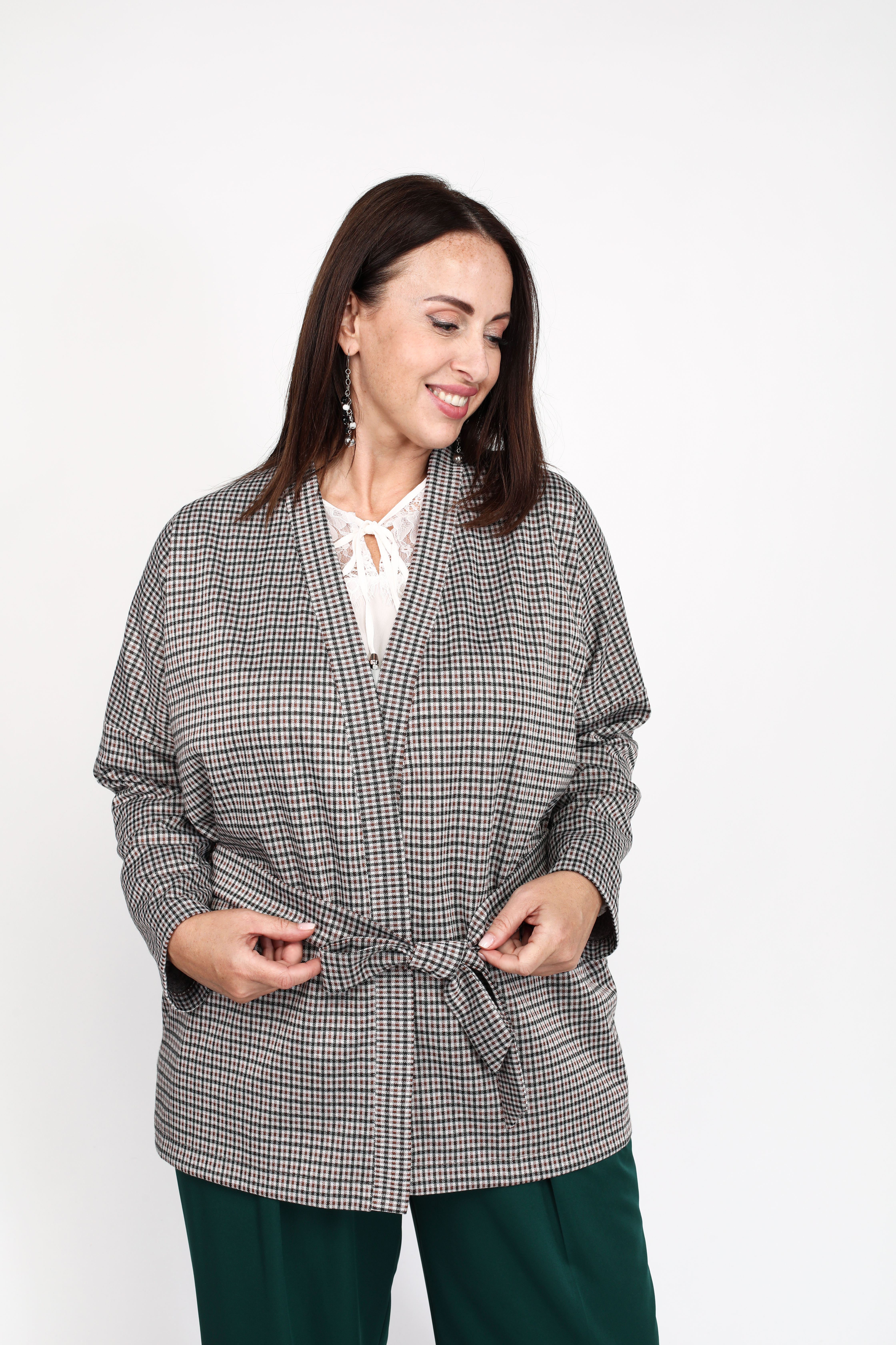 Жакет с принтом "клетка" и поясом в комплекте