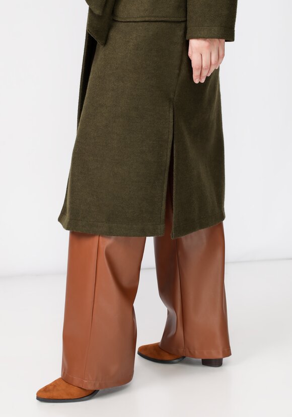 Пальто удлиненное с поясом шир.  580, рис. 31