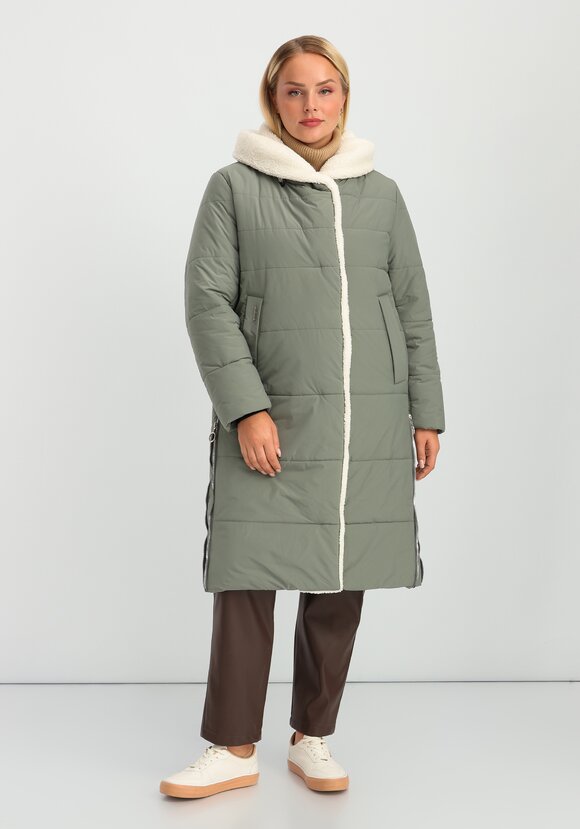 Пальто с капюшоном из меха шир.  580, рис. 21