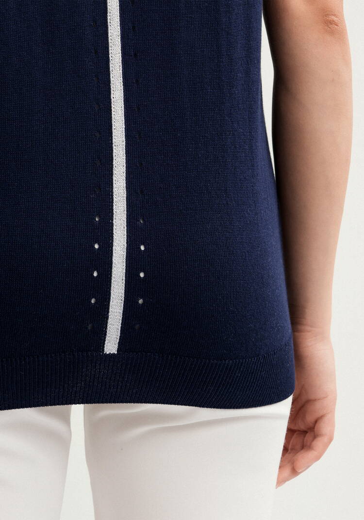 Топ с V-образным вырезом шир.  750, рис. 6