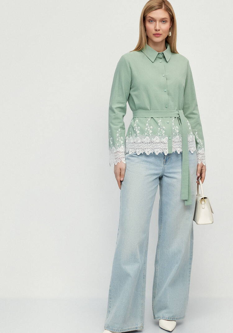 Блуза с кружевом на пуговицах Роуз шир.  750, рис. 2