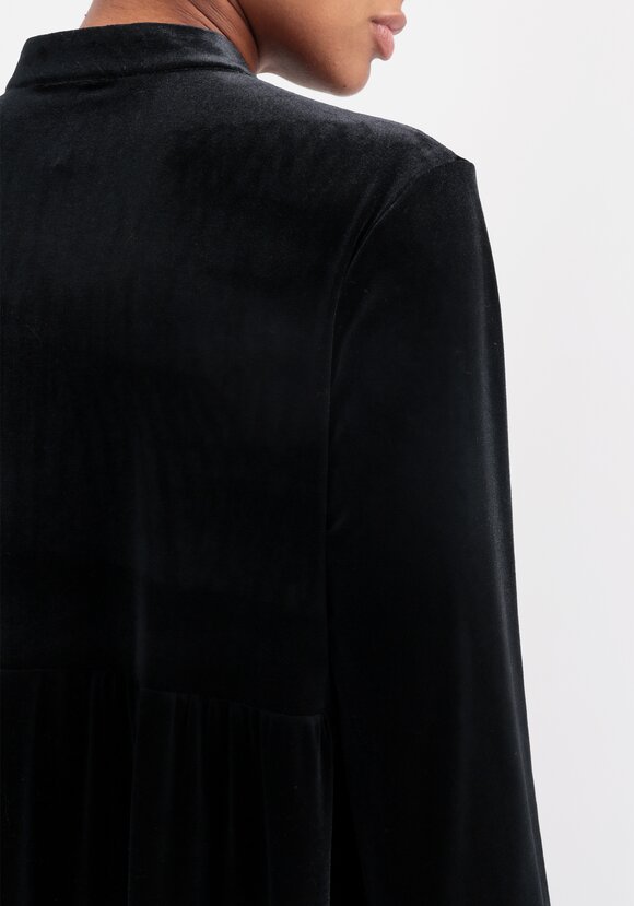 Платье бархатное с кружевом по кокетке шир.  580, рис. 14