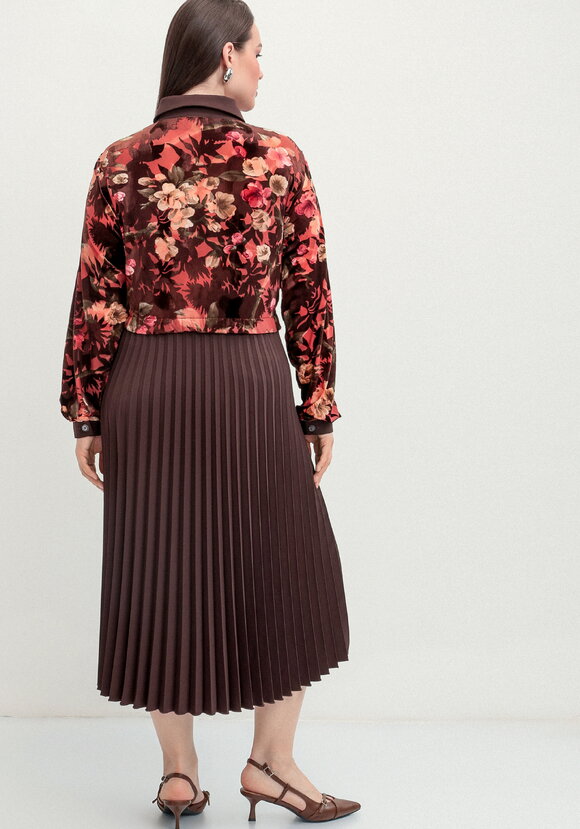 Платье с отрезной кокеткой и юбкой плиссе шир.  580, рис. 18