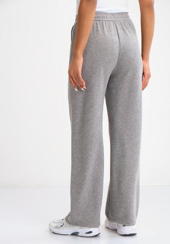 Брюки прямые от бедра на резинке шир.  580, рис. 9