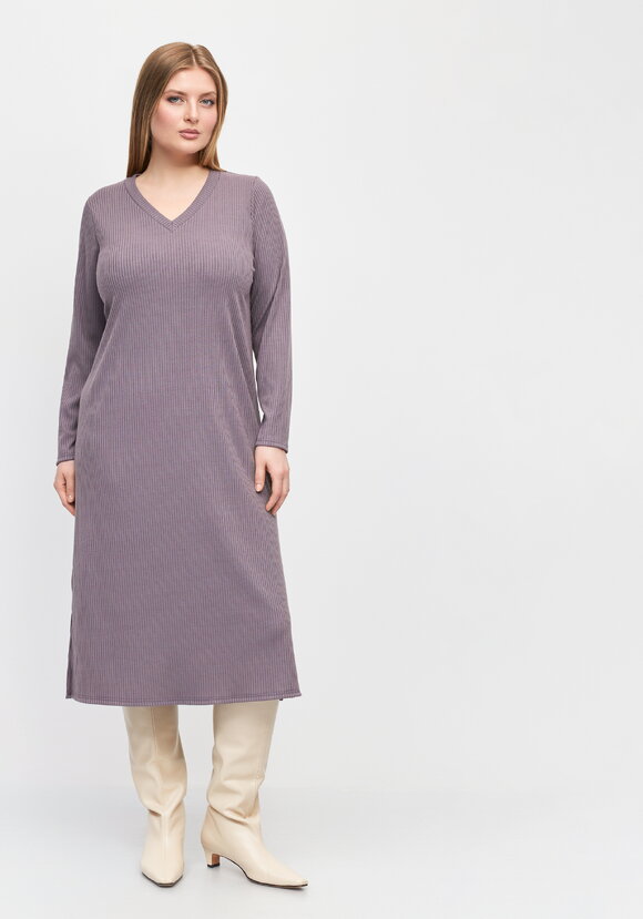 Платье с боковыми разрезами Илона шир.  580, рис. 22