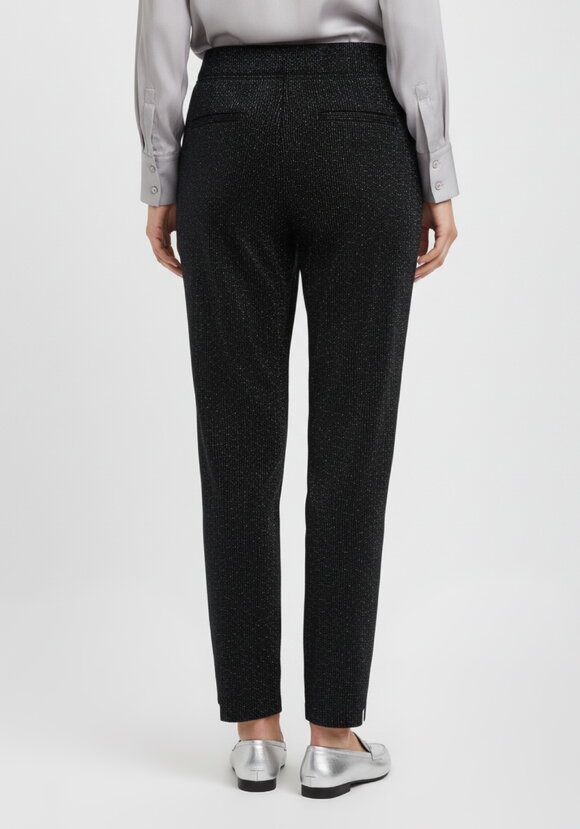 Брюки свободного кроя с защипами шир.  580, рис. 3