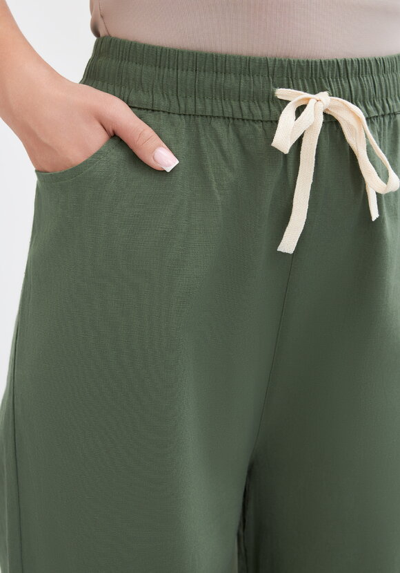 Брюки на резинке по поясу, прямые Симона шир.  580, рис. 11