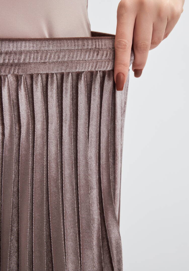 Юбка плиссированная из бархата шир.  750, рис. 10