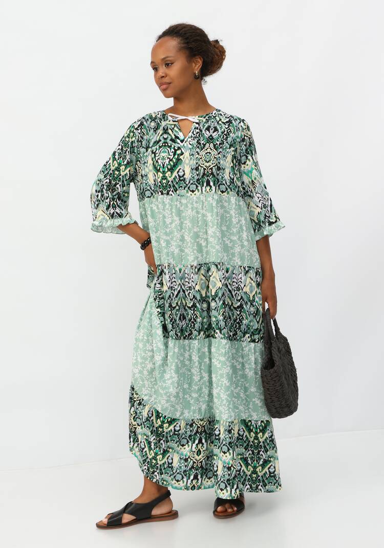 Платье с ярусами и комбинированным принтом шир.  750, рис. 9