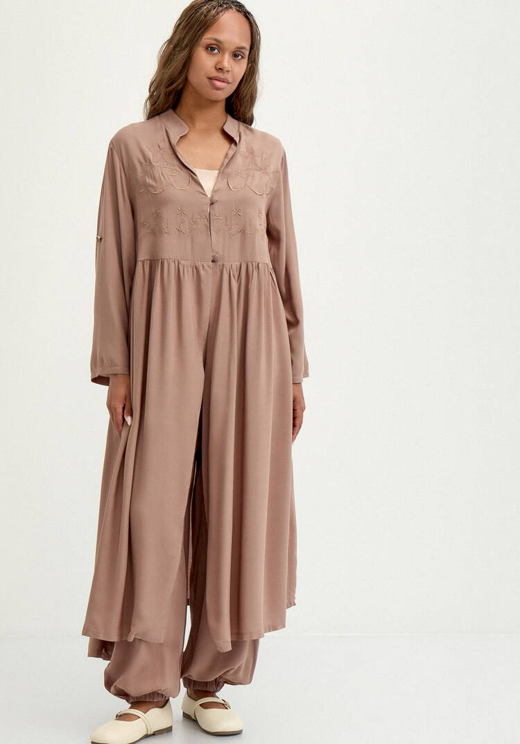 Рубашка с вышивкой на кокетке шир.  750, рис. 37