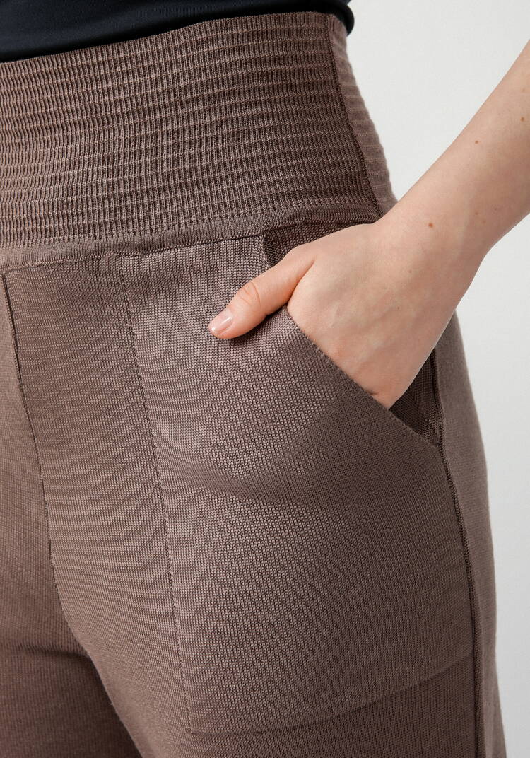 Брюки зауженные книзу шир.  750, рис. 30