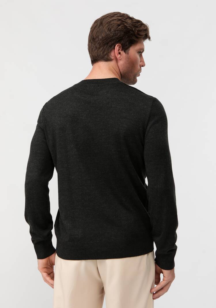 Джемпер классический с длинным рукавом шир.  750, рис. 24