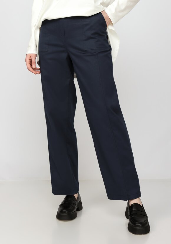 Брюки прямые с рельефами и отстрочками шир.  580, рис. 1