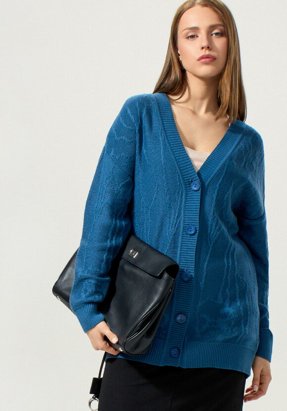 Кардиган удлиненный с абстрактным рисунком шир.  580, рис. 17