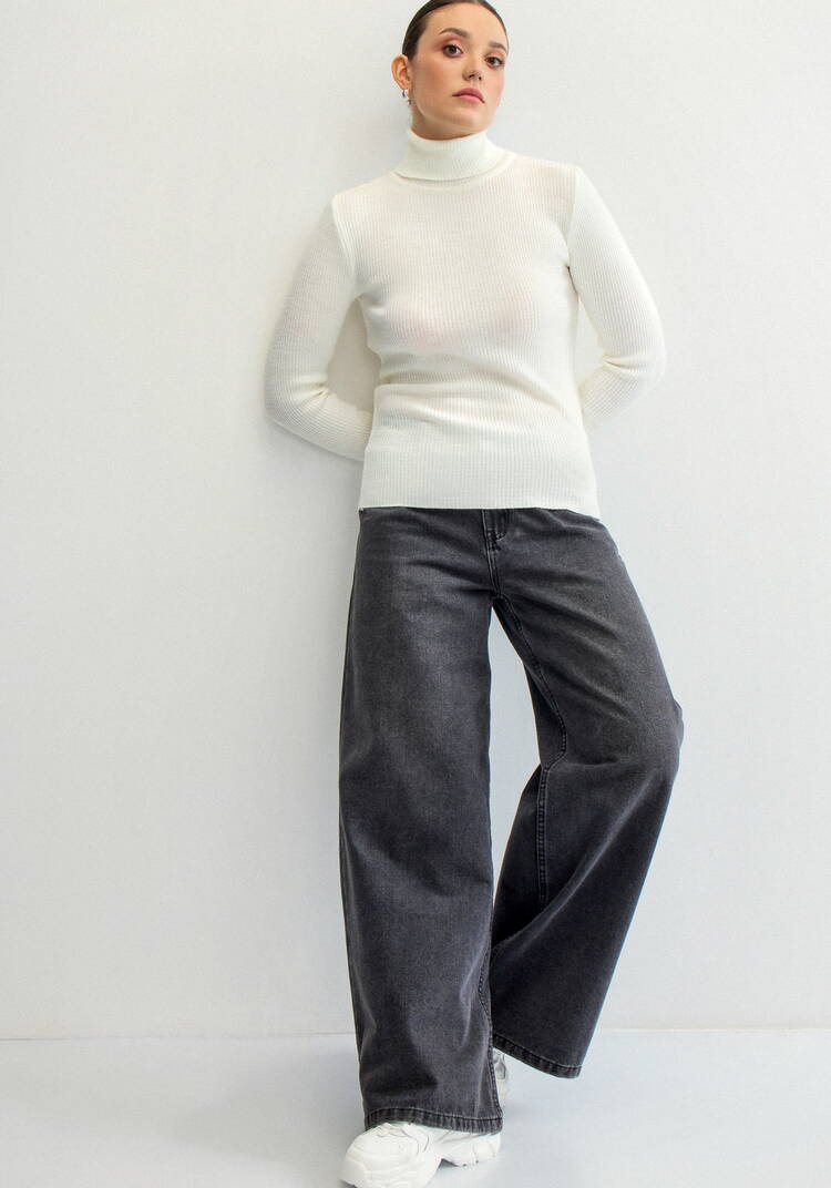 Водолазка в рубчик с высокой горловиной шир.  750, рис. 34