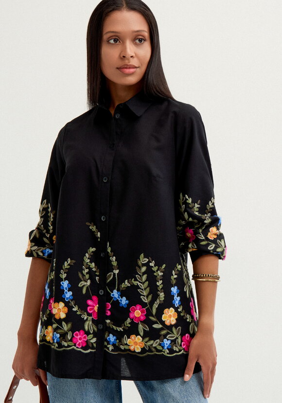 Рубашка с цветочной вышивкой шир.  580, рис. 1