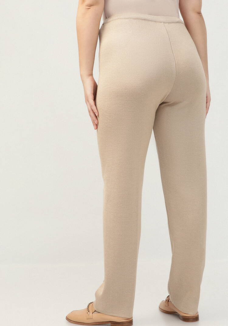 Брюки прямые зауженные книзу на резинке шир.  750, рис. 18