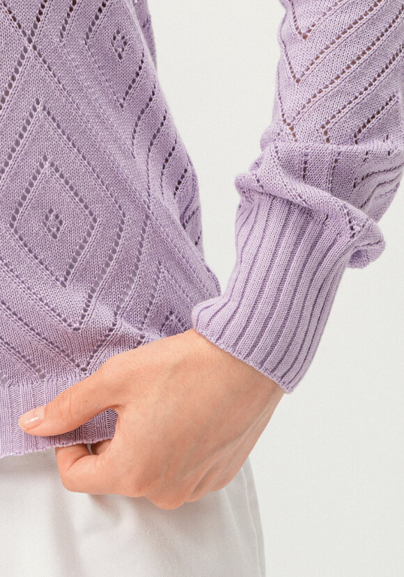 Джемпер с  ажурными ромбами шир.  580, рис. 6