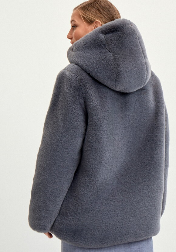 Шуба из эко меха Мишель шир.  580, рис. 12