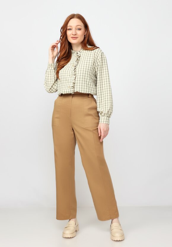 Брюки прямые с рельефами и отстрочками шир.  580, рис. 14