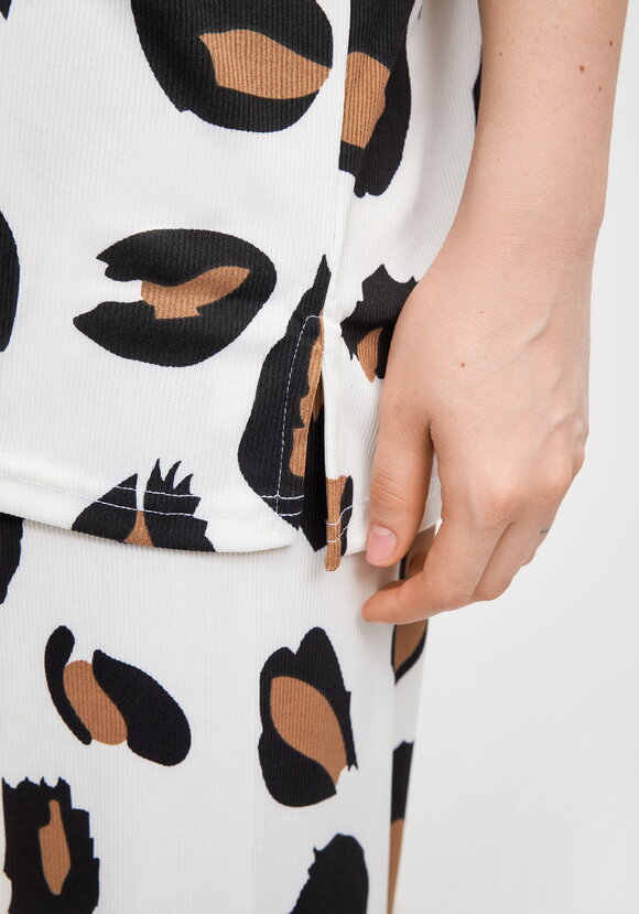 Костюм из трикотажа Амазонка шир.  580, рис. 6