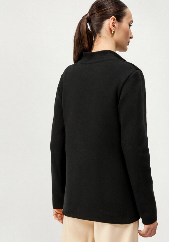 Жакет женский на пуговицах с карманами шир.  580, рис. 9