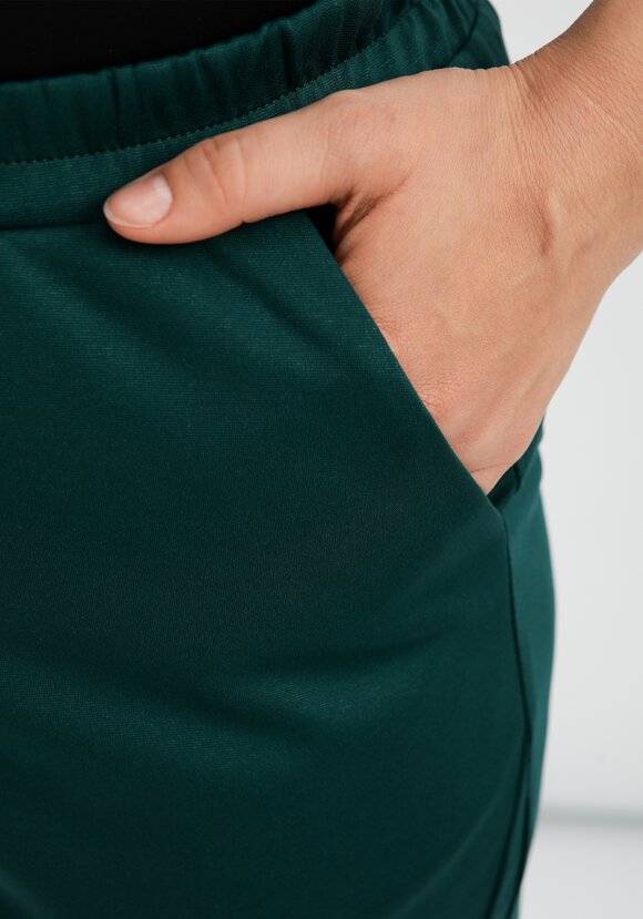 Брюки оригинального кроя на резинке шир.  580, рис. 5