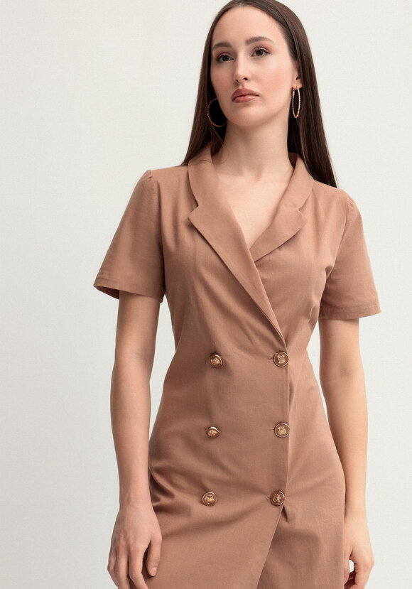 Платье из льна двубортное шир.  580, рис. 2